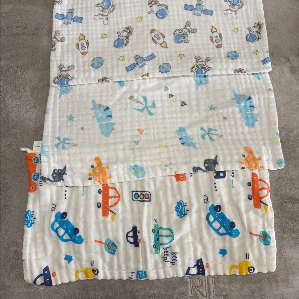 Muslin Burp Cloths Cotton Burping and bath Cloth - Picture 3 of 7